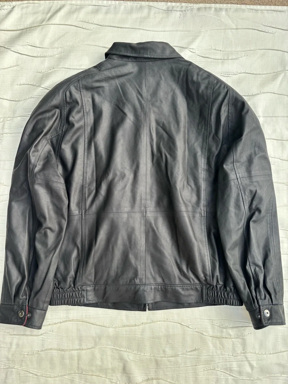 Remy Men's Lambskin Leather Bomber Jacket Black Red Trim Sz 38 Small Like New